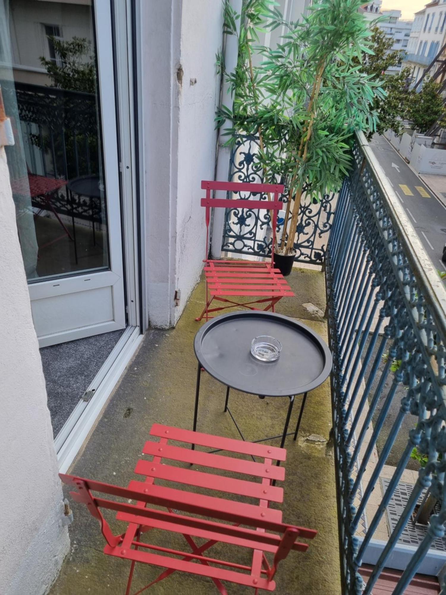 Hotel & Restaurant Le Patio Vichy Zewnętrze zdjęcie