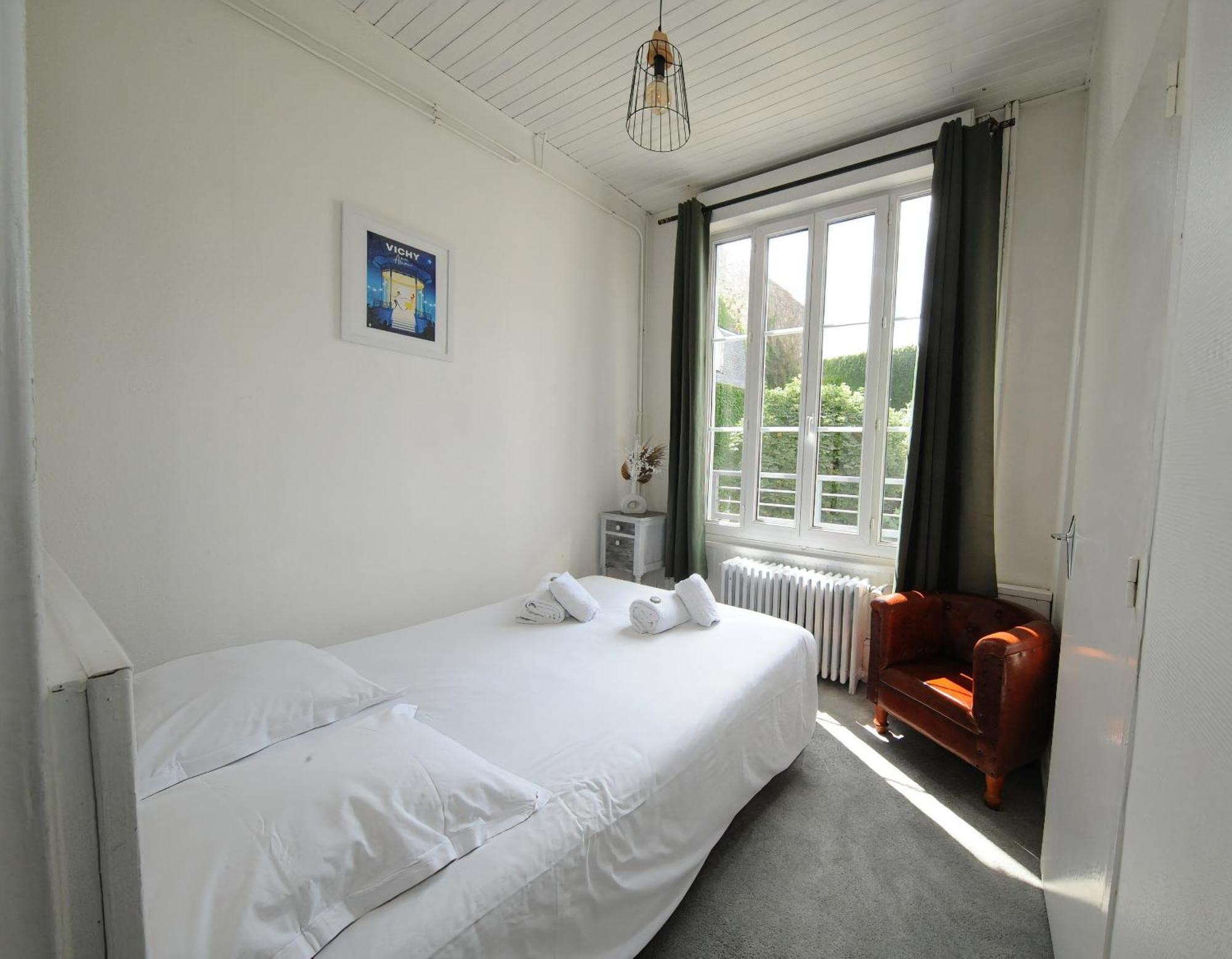 Hotel & Restaurant Le Patio Vichy Zewnętrze zdjęcie