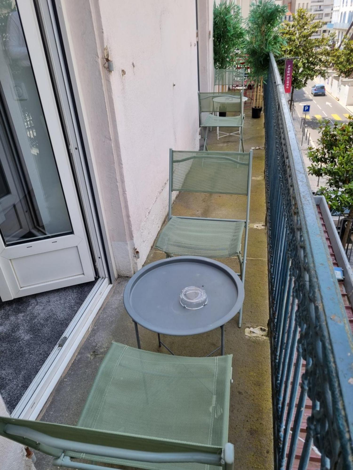 Hotel & Restaurant Le Patio Vichy Zewnętrze zdjęcie